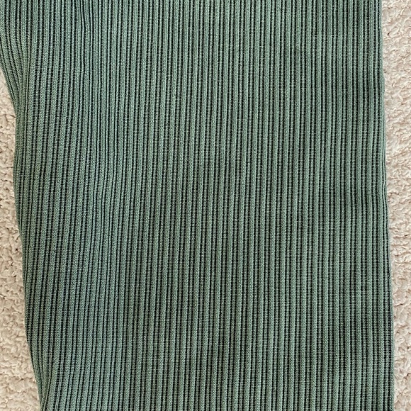 🌺NWT! Good American Ribbed Legging - Picture 3 of 3